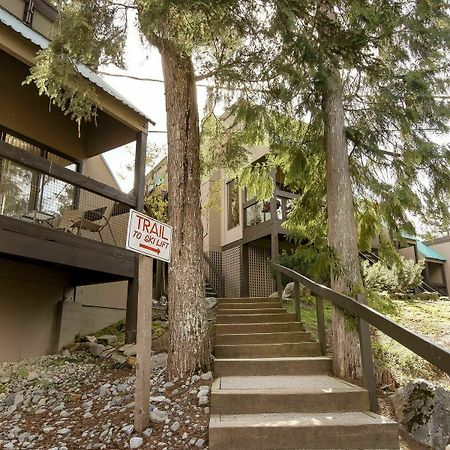 Whiski Jack Creekside Whistler Exterior foto