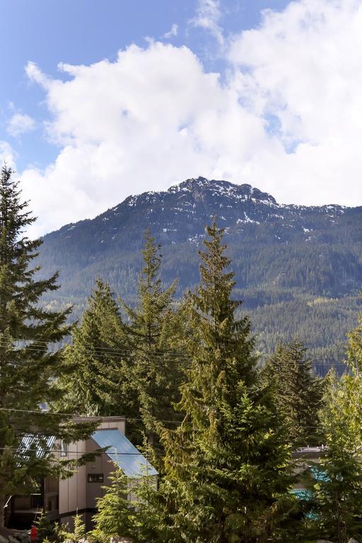 Whiski Jack Creekside Whistler Exterior foto